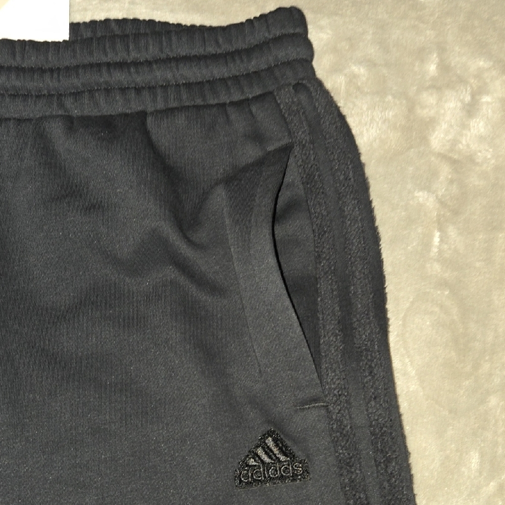 Adidas OverSized Sweatpants XL, NWT